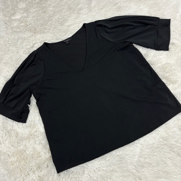 Banana Republic Black V Neck Woman’s Blouse Large - Picture 1 of 10